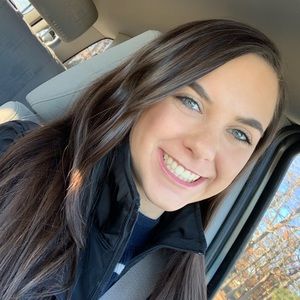 Meet your Posher, Deseray